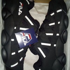 FILA Spaghetti Lows Black/white/red  Size 10.5 Men